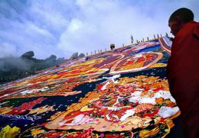 shoton festival lhasa view
